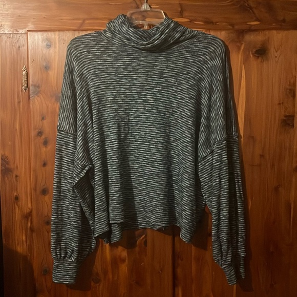 Striped turtleneck sweater - Picture 1 of 3